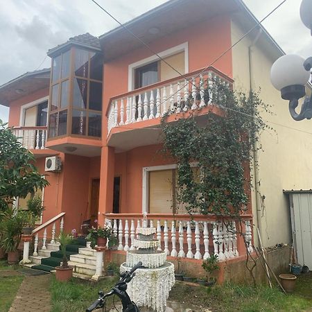 Friends Hostel & Tours شكودر المظهر الخارجي الصورة